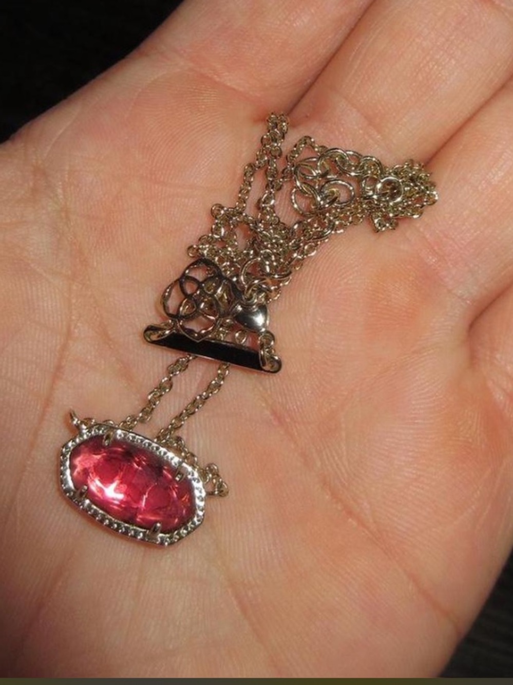 Kendra Scott Elisa Pendant Necklace - Picture 4 of 5
